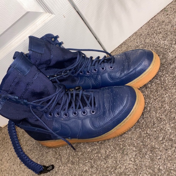 Nike Men’s shoes - Picture 3 of 6